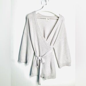 Wilfred Free by Aritzia new without tags wrap sweater